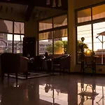 Amaru Aparthotel